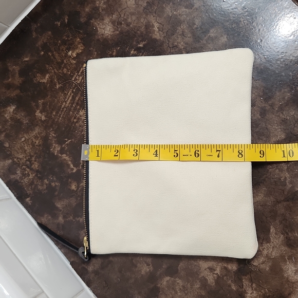 Canvas makeup bag - Picture 3 of 5